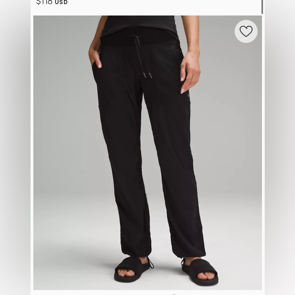 Lululemon dance pant black size 6 SHORT